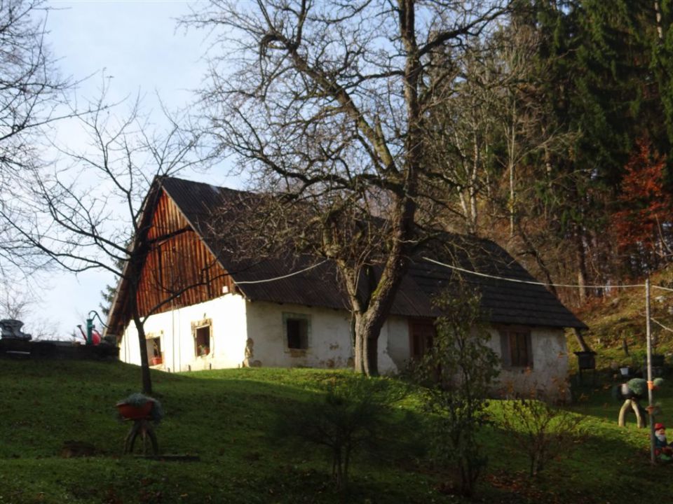 BRASLOVČE - KOČA NA ČRETI - GRAD ŽOVNEK, 2012 - foto povečava