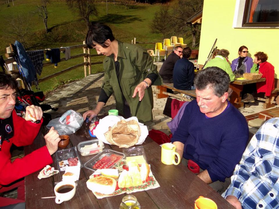 BRASLOVČE - KOČA NA ČRETI - GRAD ŽOVNEK, 2012 - foto povečava