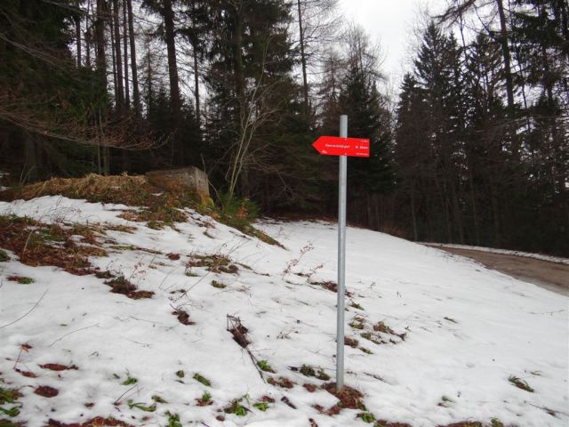 URŠLJA GORA (1699m), 26.12.2012 - foto