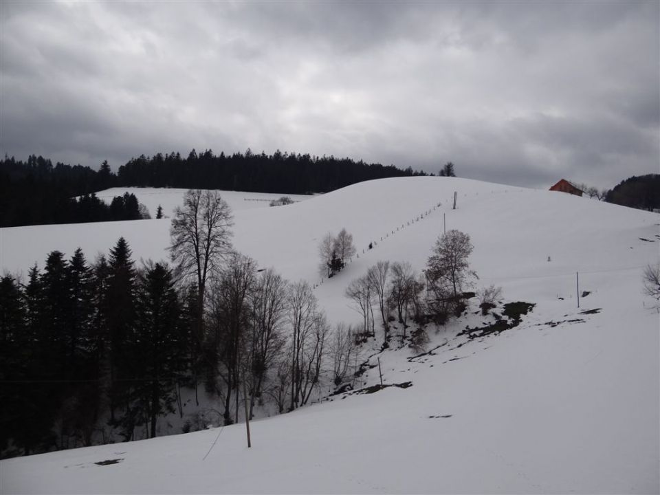 Sv. DUH na OSTREM VRHU - foto povečava