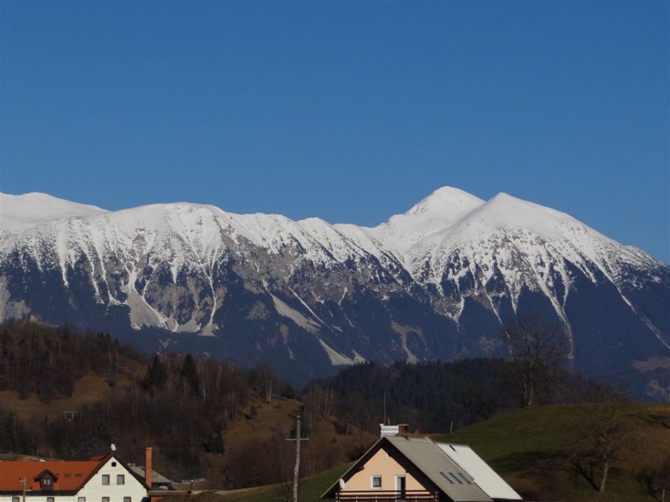 VIŠEVNIK, 2050 m - 12.1.2014 - foto povečava