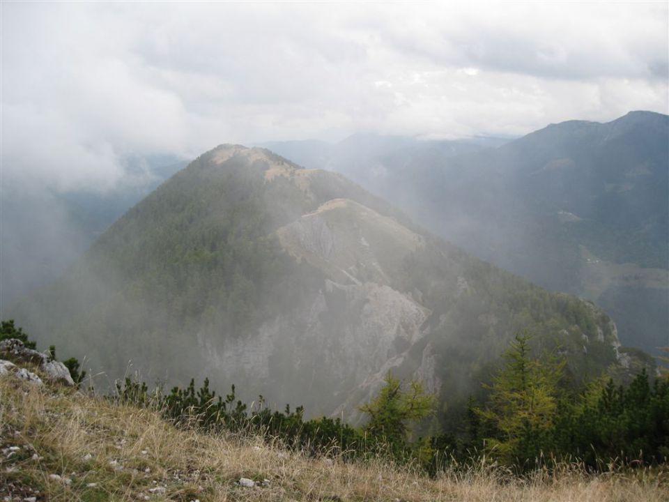 RADUHA in OLŠEVA,  4.10.2015 - foto povečava