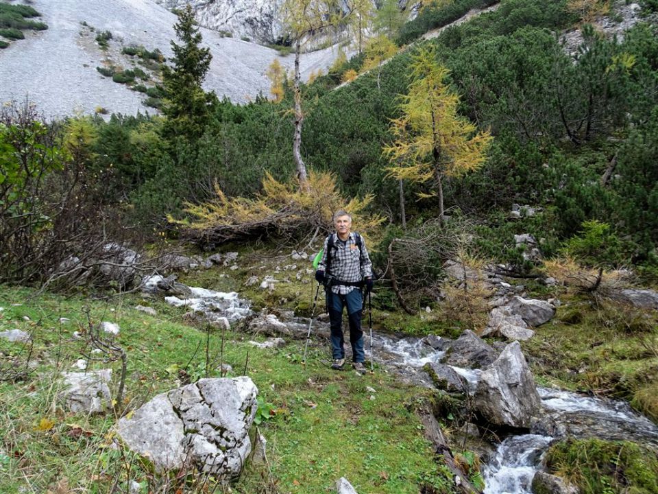 Veliki Vrh (2088 m) in Kofce (1488 m) - foto povečava