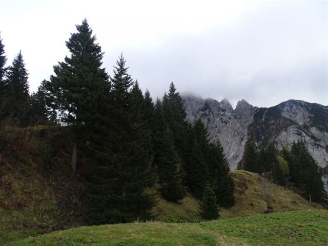 Veliki Vrh (2088 m) in Kofce (1488 m) - foto