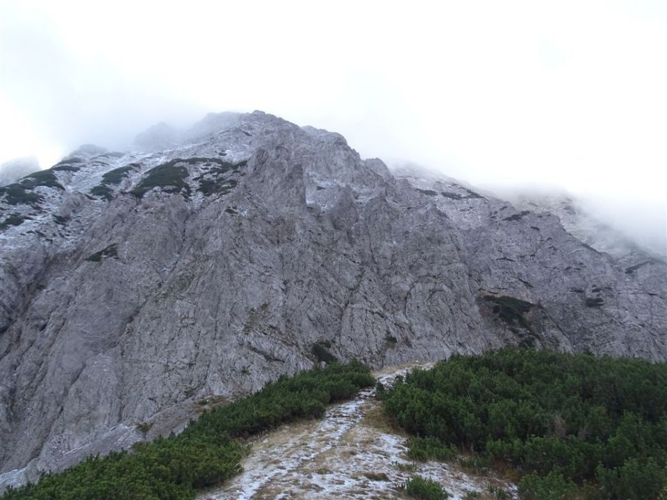 Veliki Vrh (2088 m) in Kofce (1488 m) - foto povečava