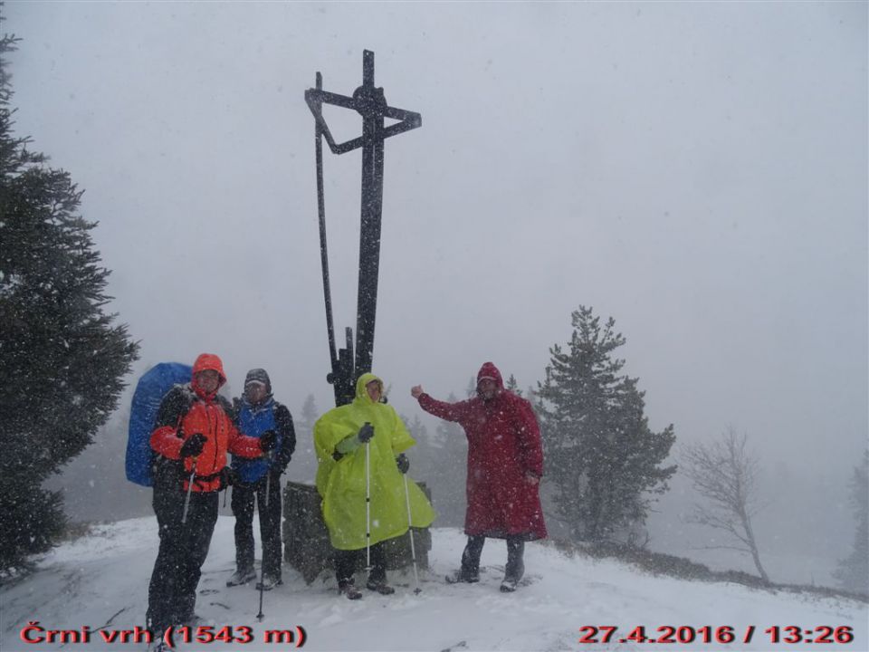 RIBNIŠKA KOČA in ČRNI VRH - foto povečava