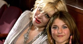 Courtney Love in Frances Bean Cobain - foto povečava