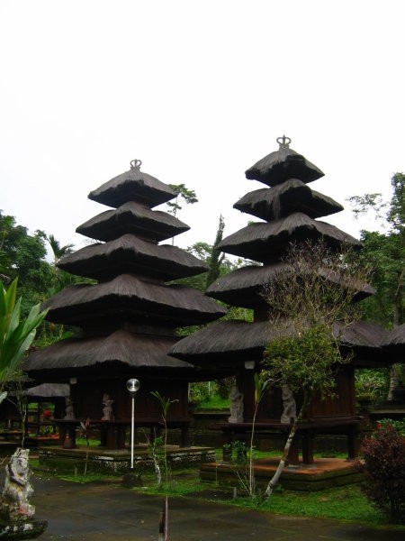 BATUKARU TEMPLE