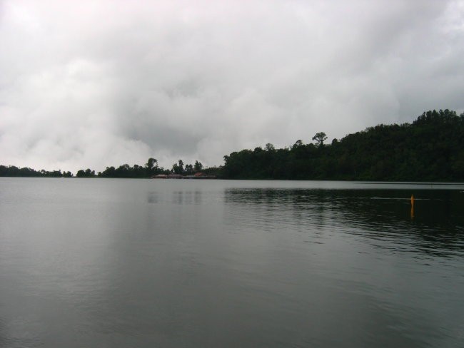 ULUN DANU BRATAN TEMPLE