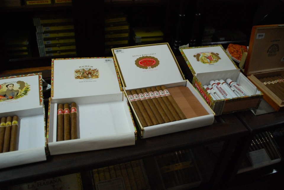 Havana - Fábrica de Tabaco Partagas 