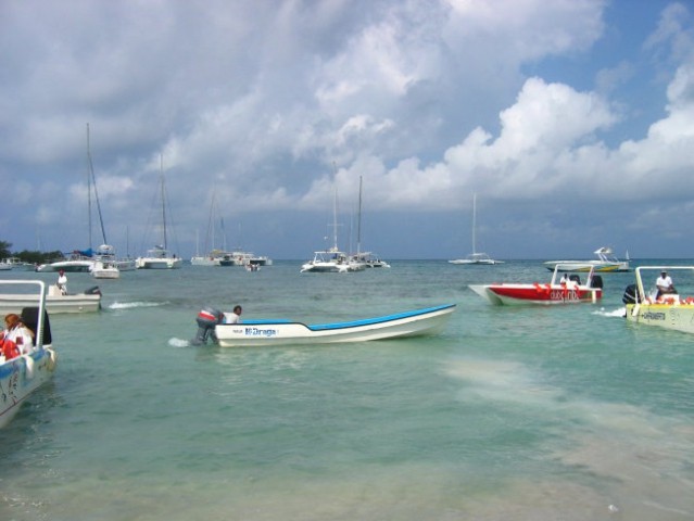 Otok Saona - južno Karibsko morje - foto