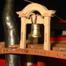 Nameščen delujoč zvonec