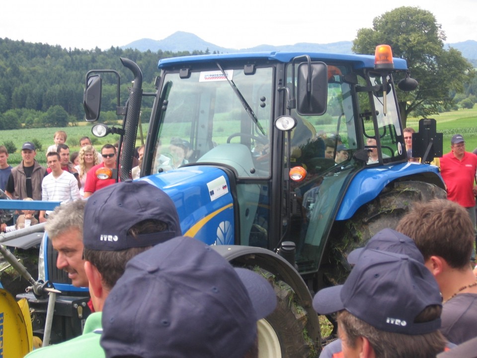 Predstavitev traktor forum - foto povečava