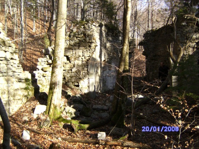 ruševine cerkve