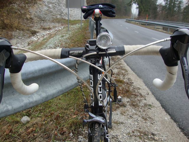 Priprava kolesa na zimsko spanje :) - foto