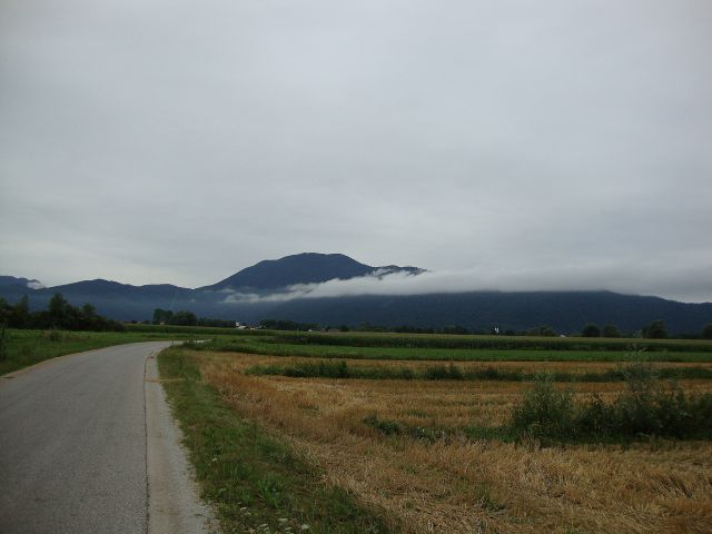 Po sledeh (Medvedove runde) - foto