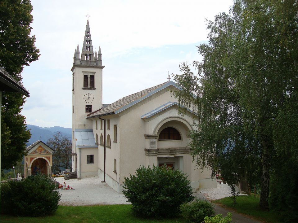 Cerkev Sv.Lenart
