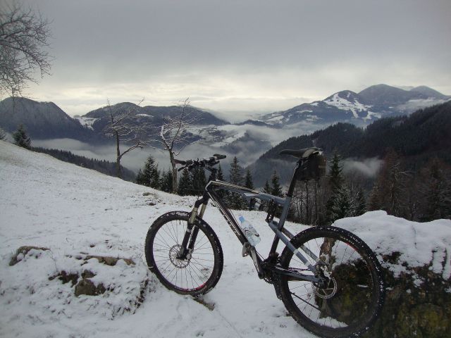 Decembersko kolesarjenje ter pohodništvo 2011 - foto