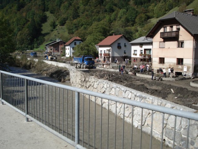 Vodna ujma 2007 ( Železniki & Davča )  - foto
