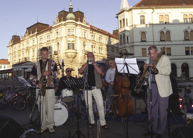 Ljubljana life - foto povečava