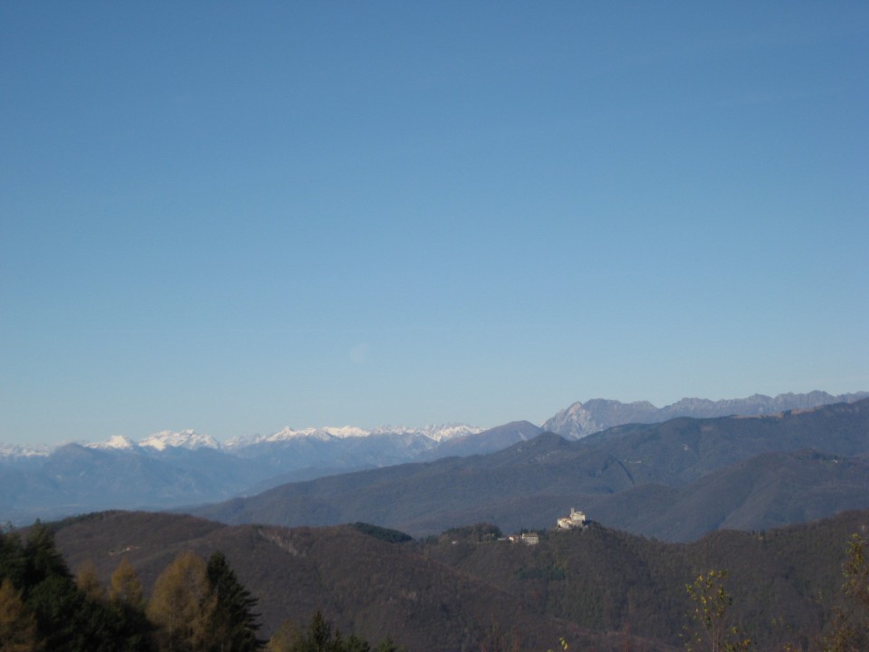 Pogled na italijansko stran, Dolomiti v daljavi