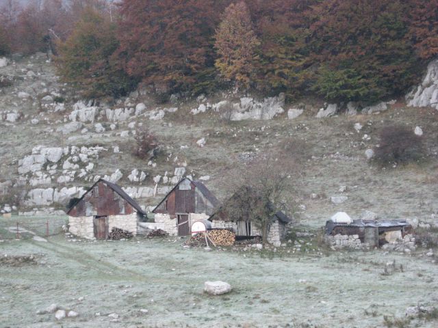 Planina Zaprikraj - takšne so bile nekoč pastirske hiške