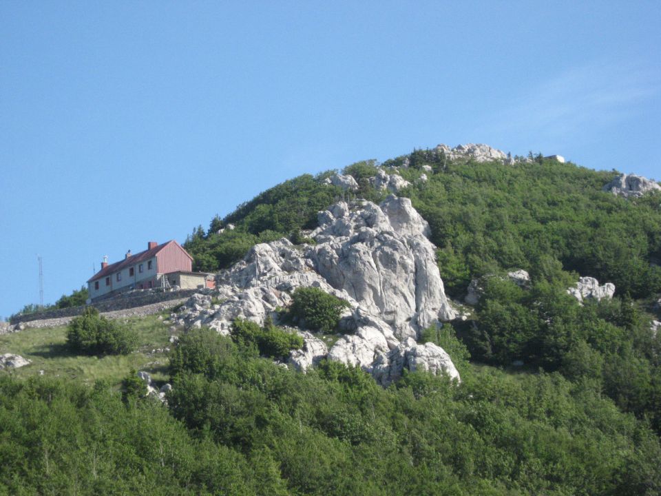 planinski dom Zavižan, približan