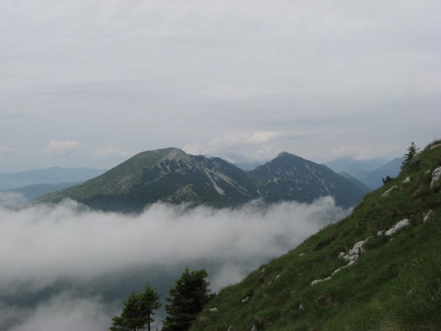 Krasji vrh in greben Polovnika