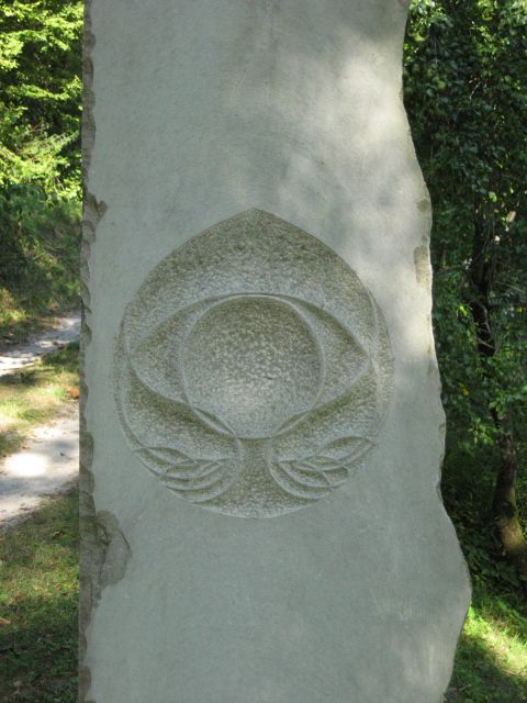 Litopunkturni kamen pri vasi Vrt