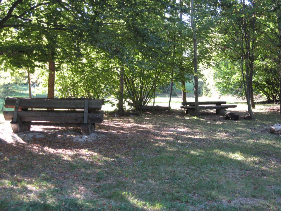 prijetni prostori za piknik na miklavžu