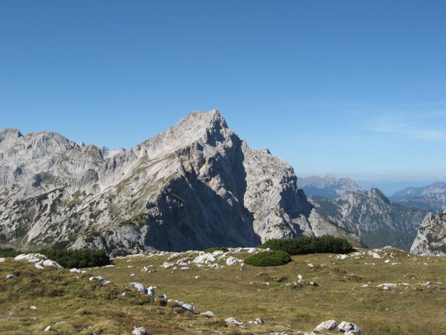 Med razgledi kraljuje ojstrica