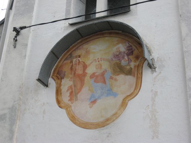 Freska na fasadi cerkve na novi štifti