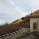 zapuščena železniška postaja zazid