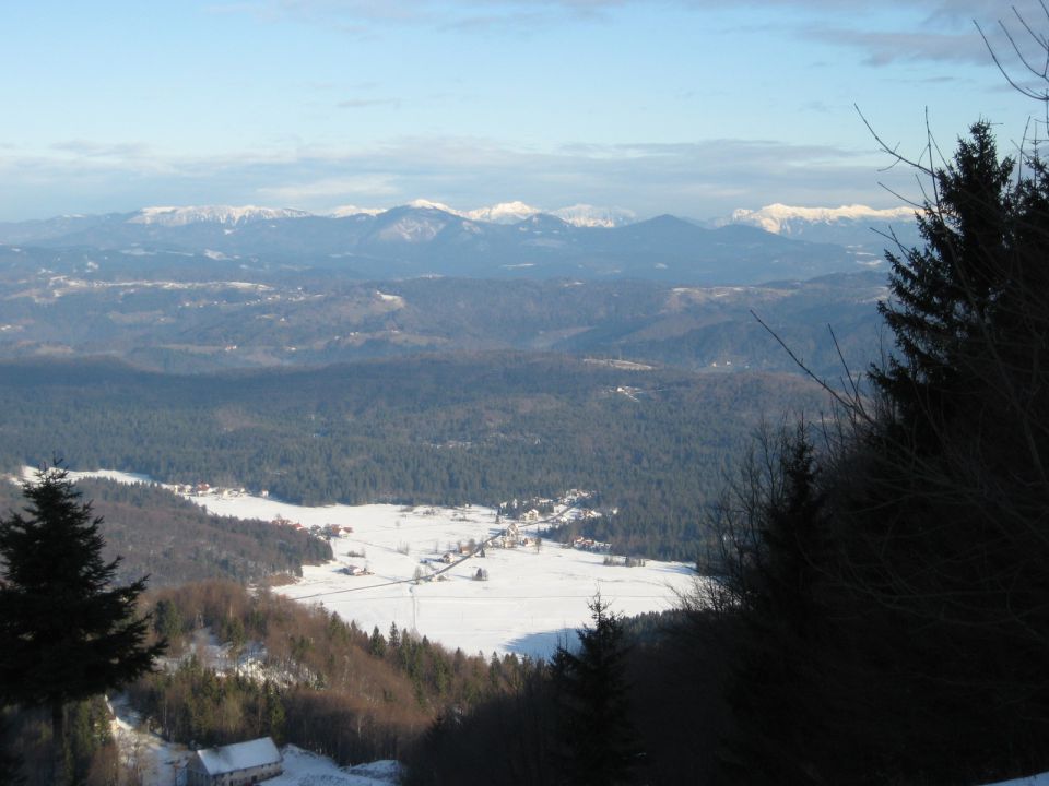 Črni vrh-Javornik - 1.1.2012 - foto povečava