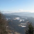 karavanke v daljavi in razgled na vasi nad bohinjem