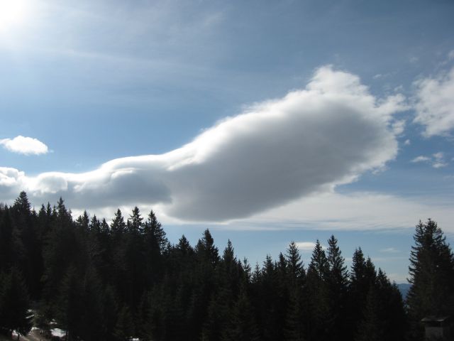 Zanimiv oblak
