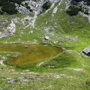 jezerce vodotočnik v obliki srca in pastirska hiška
