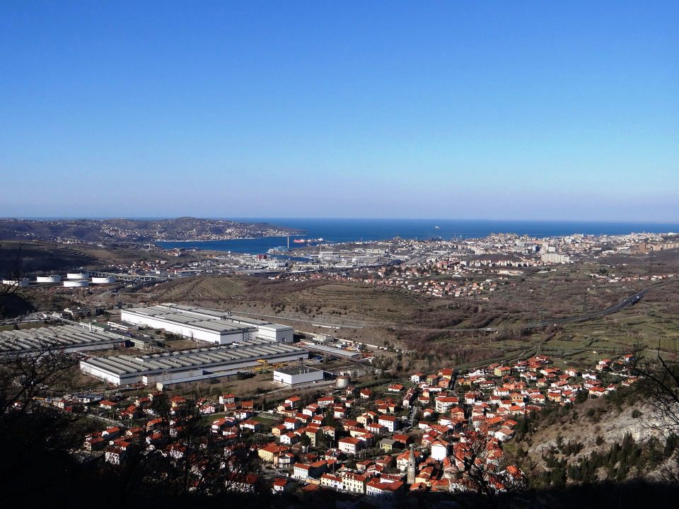 Razgled na Trst in Tržaški zaliv