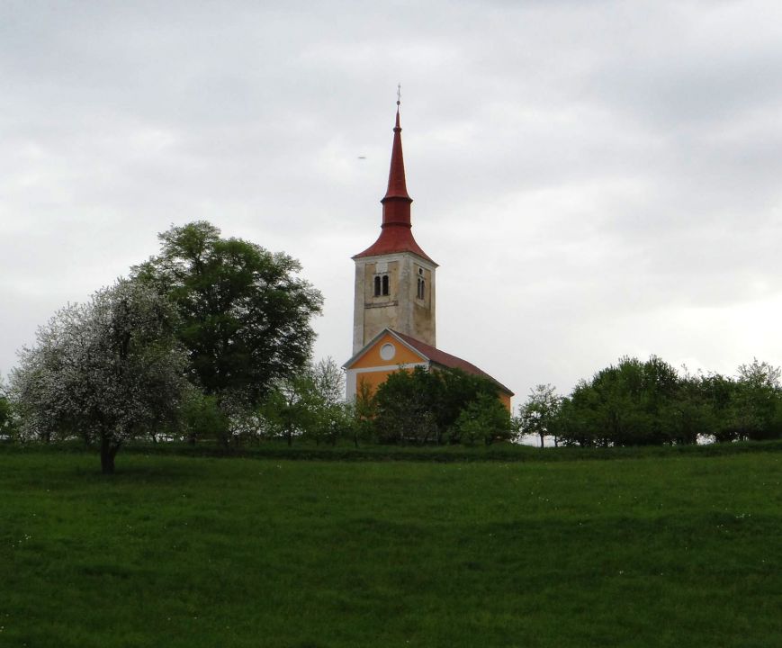 cerkev sv. roka v hrastovici