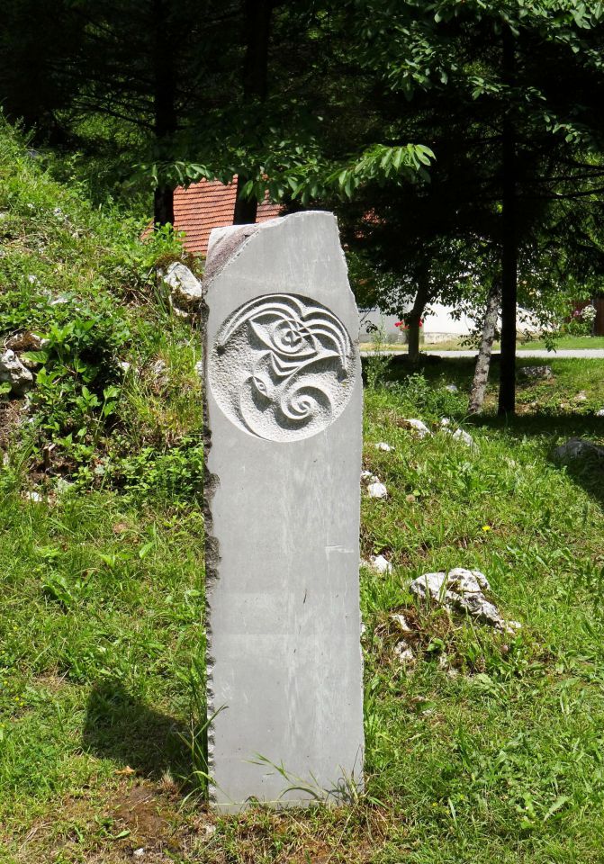 litopunkturni kamen v bosljivi loki