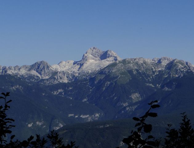 Triglav obvladuje gorsko panoramo