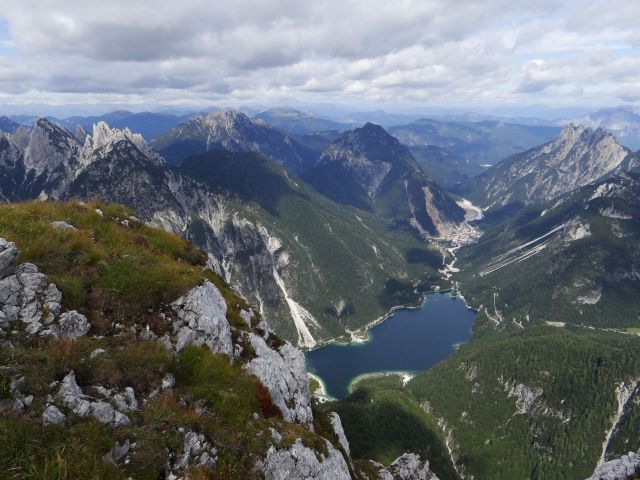 čudovit razgled na rabeljsko jezero