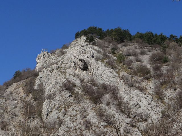 Eno od razgledišč visoko nad glinščico