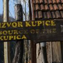 začetek poti v vasi Mala Lešnica