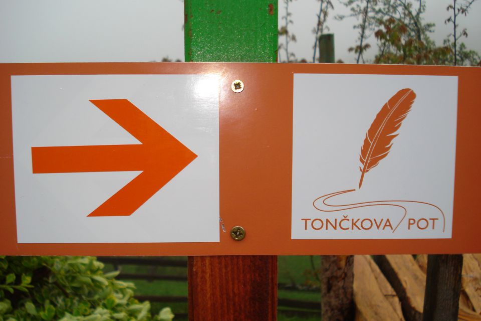oznaka nove Tončkove poti, posvečene domačinu Antonu Bezenšku