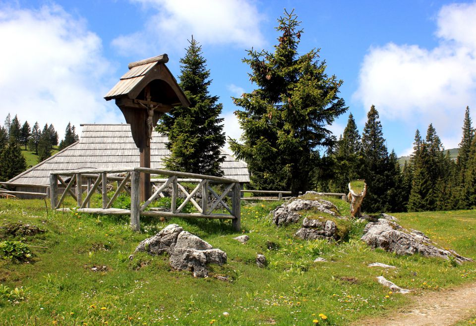 razpelo na planini dovja raven