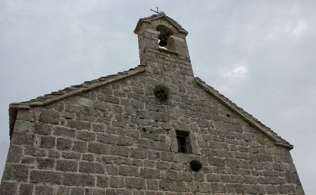 Skromna cerkev v lubenicah