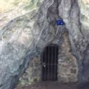 skrivnostna vrata v zelških jamah