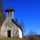 značilna kostelska cerkvica v Krkovem