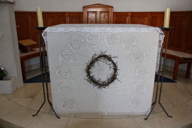 Oltar v kapeli sv. nikole v malinski...